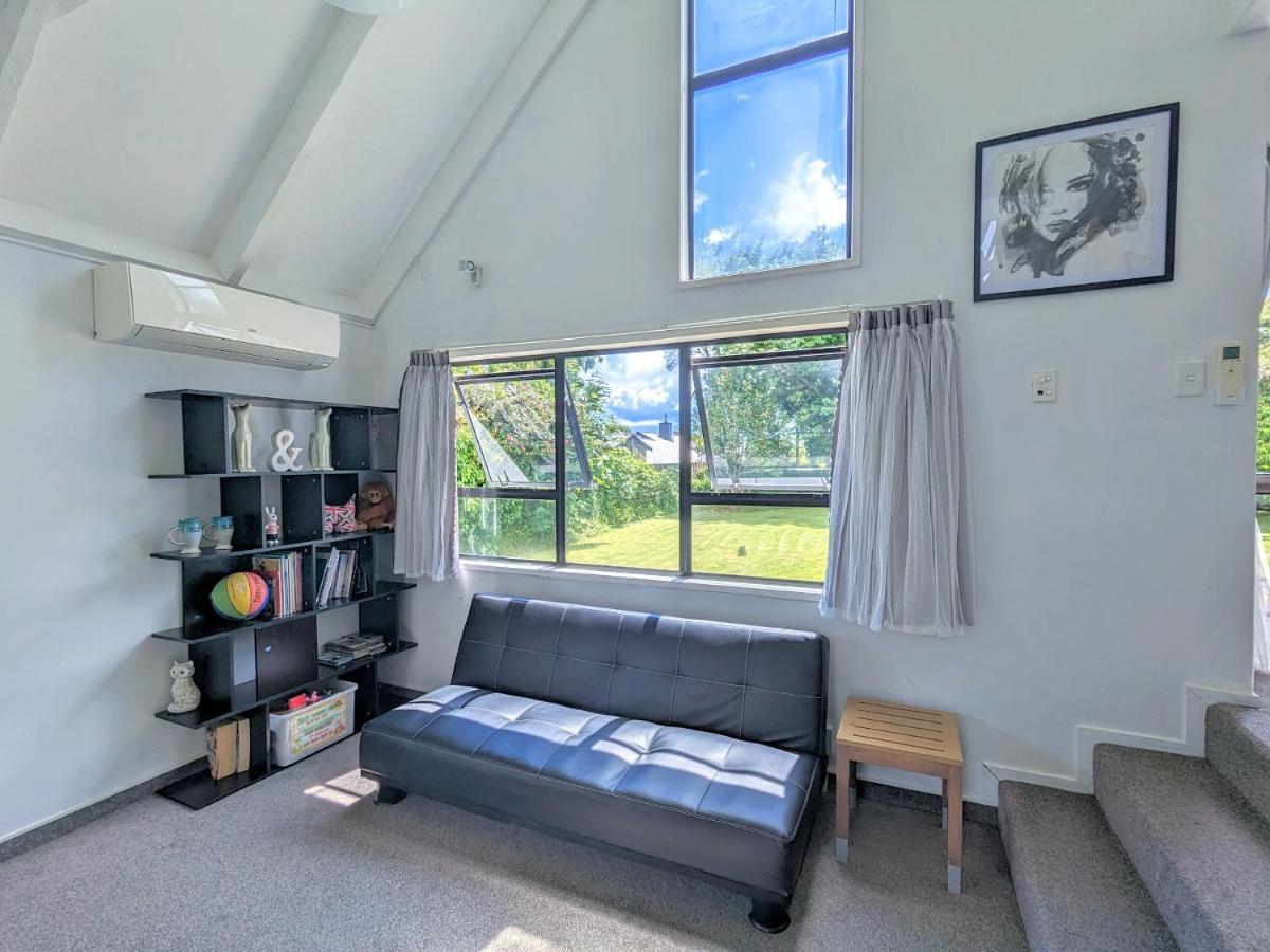 Rotorua Redwood Retreat Villa ภายนอก รูปภาพ