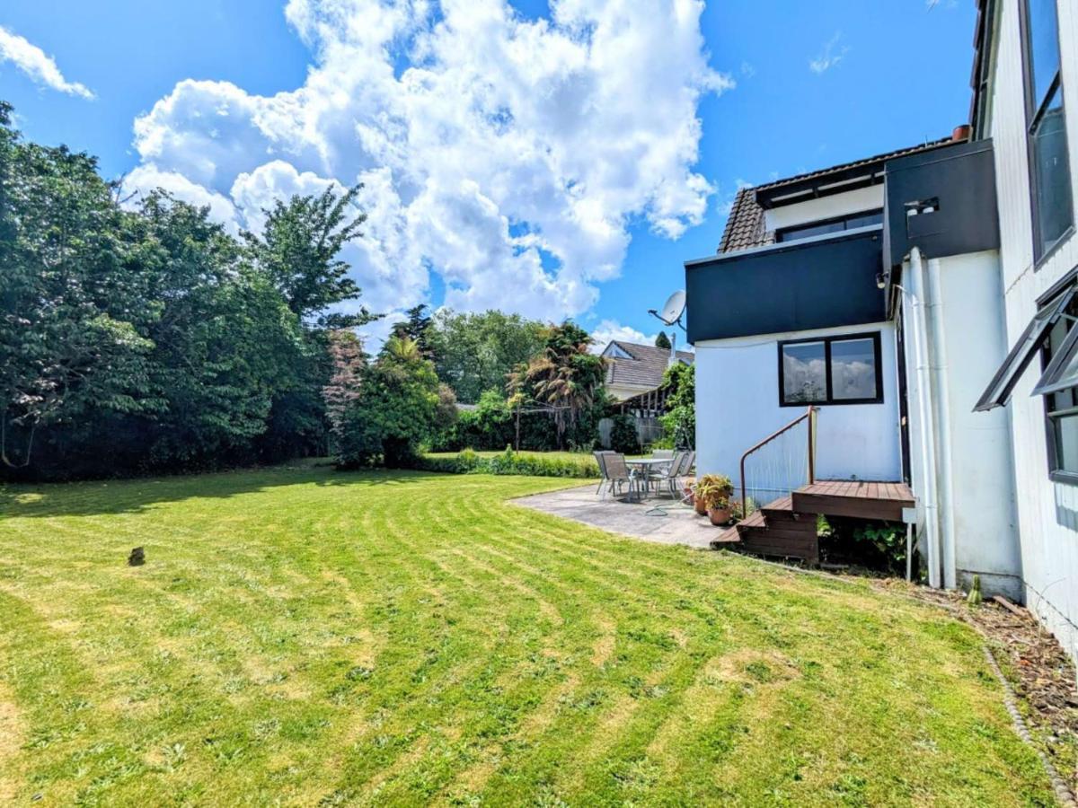 Rotorua Redwood Retreat Villa ภายนอก รูปภาพ