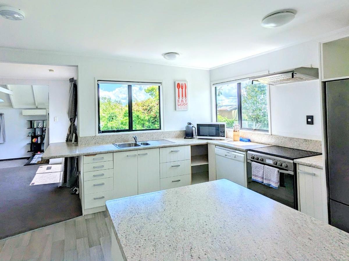 Rotorua Redwood Retreat Villa ภายนอก รูปภาพ
